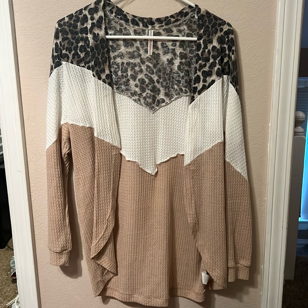 Waffle knit cardigan tricolor with cheetah print size M